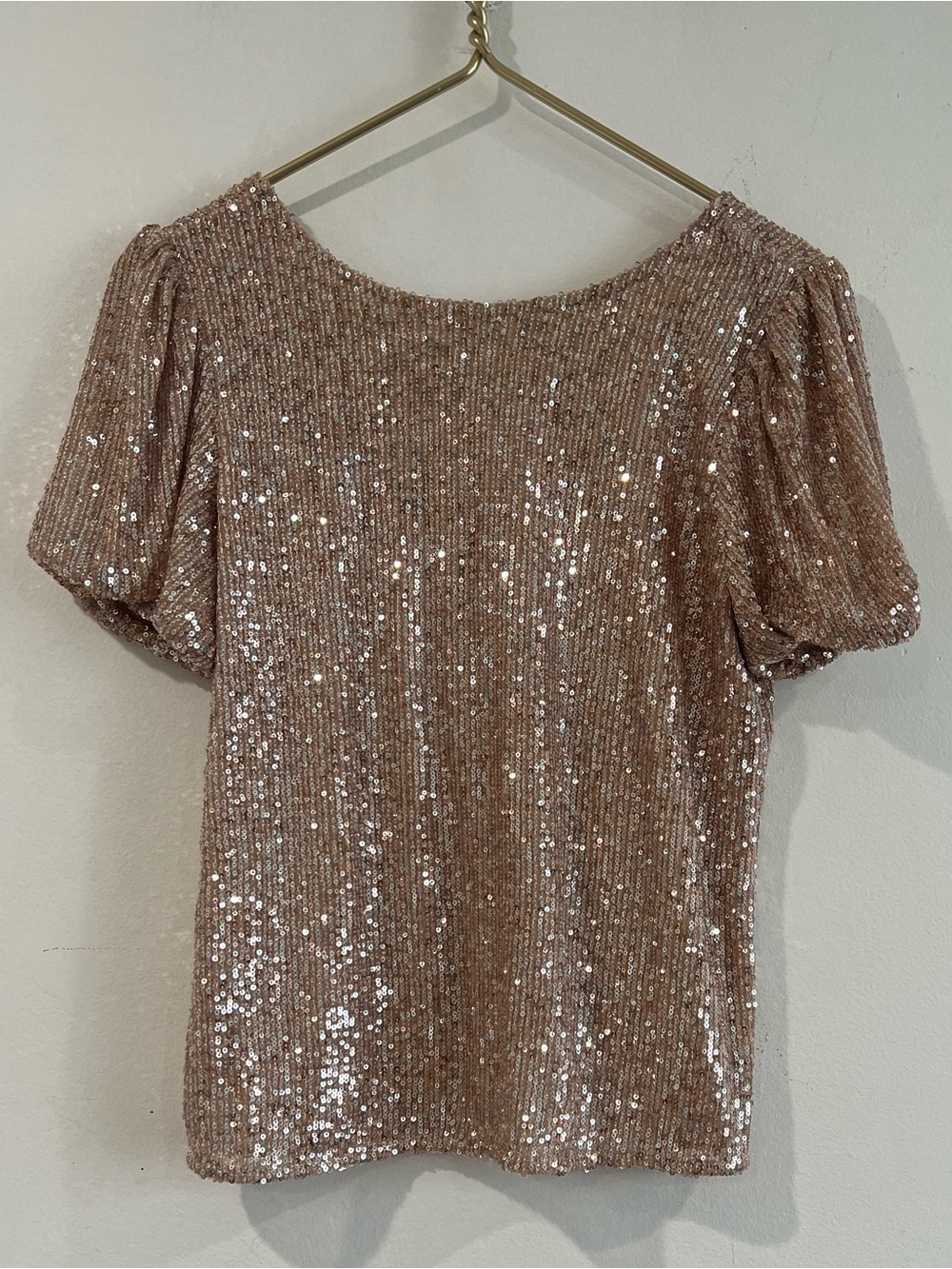 LUXULOGY Gold Sequin Short Sleeve Top S oversized